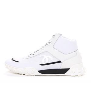 CHANEL Calfskin Mesh Lycra CC Logo Sneakers